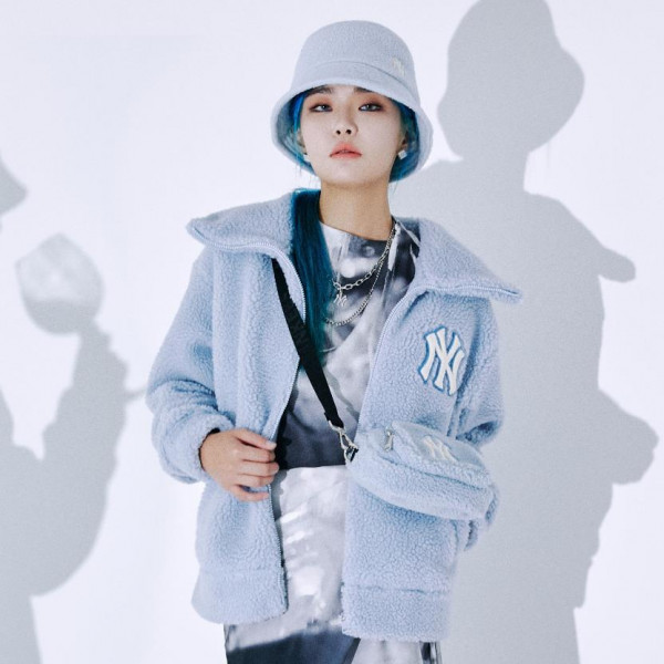 Korean version of MLB Fleece Mini Fleece Shoulder Bag