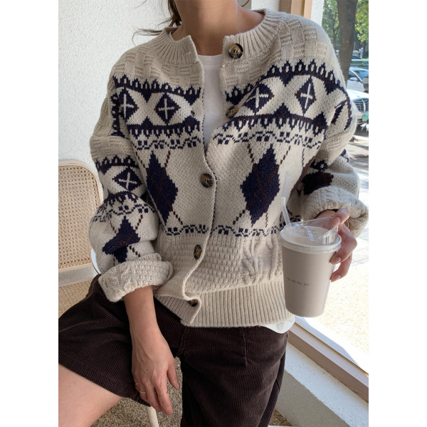 Korean style loose retro and long-sleeved knitted sweater